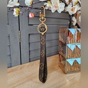 Authentic LOUIS VUITTON Monogram Canvas Wristlet Strap Keychain